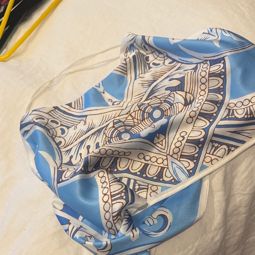 Blue and White Patterned top